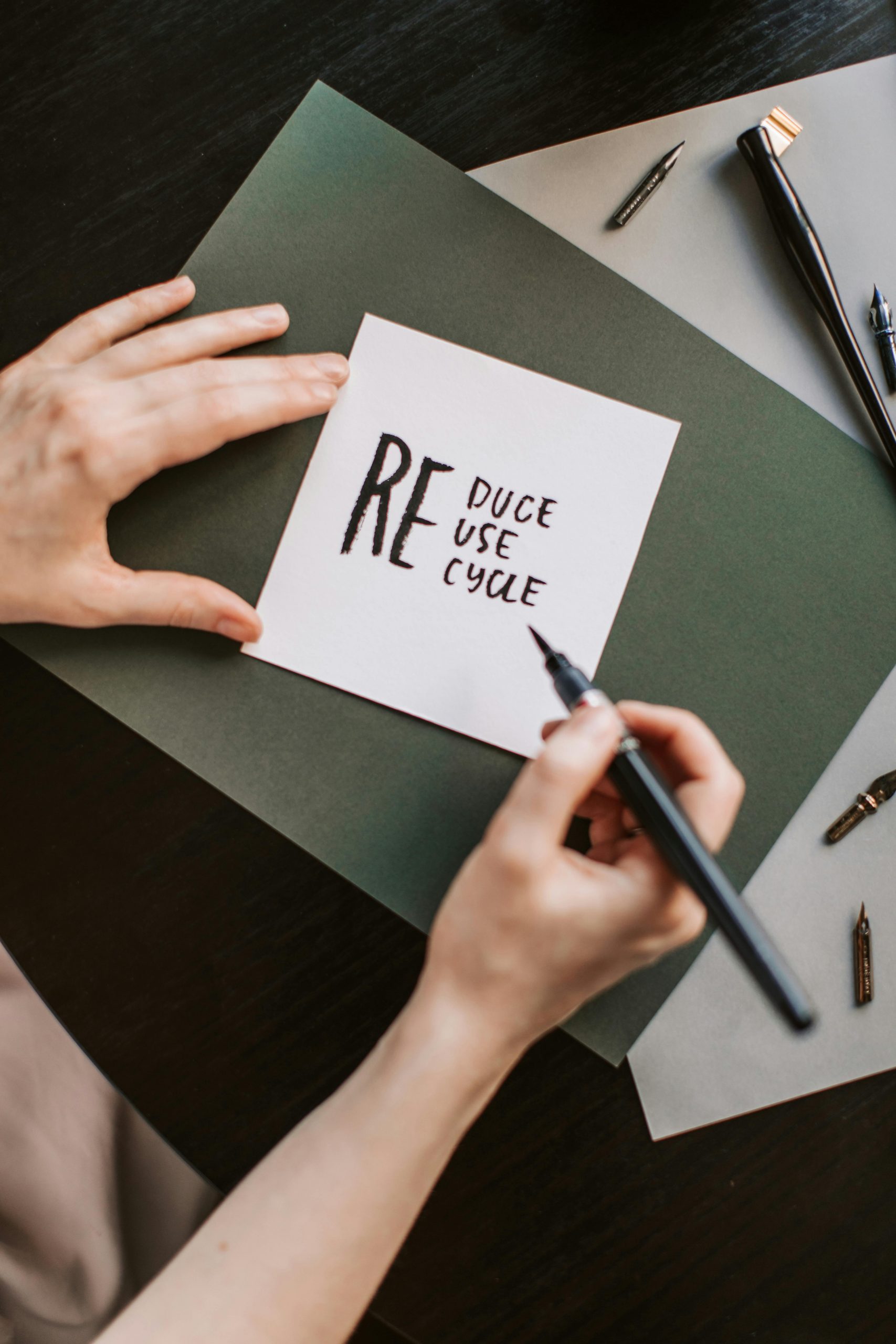 pexels-vlada-karpovich-4668362